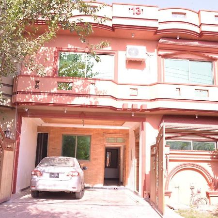 Redbury Guesthouse اسلام اباد المظهر الخارجي الصورة