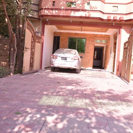 Redbury Guesthouse اسلام اباد المظهر الخارجي الصورة